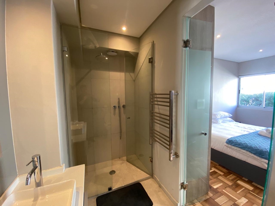 2 Bedroom Property for Sale in Sea Point Western Cape